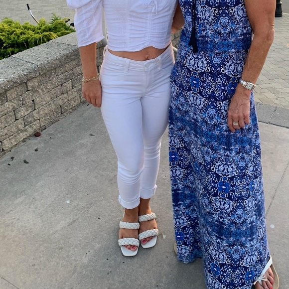 PAIGE Ultra White Skinny Jean - Picture 3 of 10